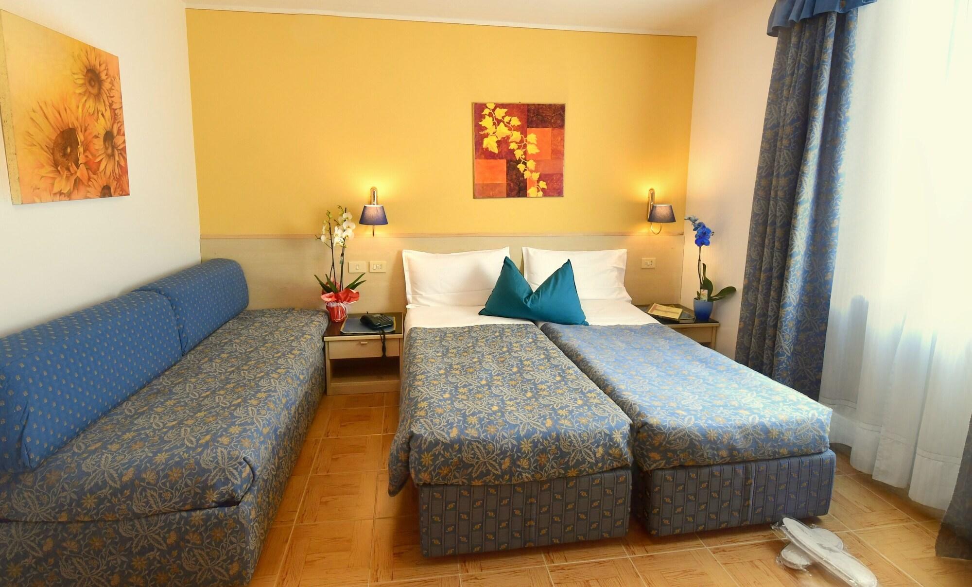 אטרובלס Hotel Beau Sejour מראה חיצוני תמונה