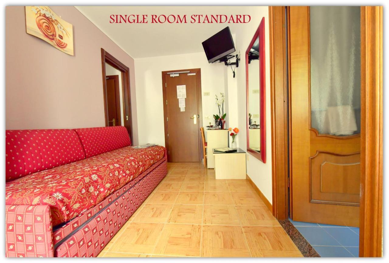 אטרובלס Hotel Beau Sejour מראה חיצוני תמונה